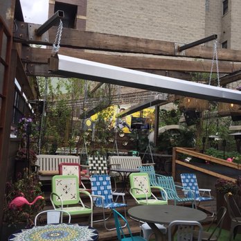 Paradise Park - Part of the patio - Pizza Near Me - Chicago, Illinois