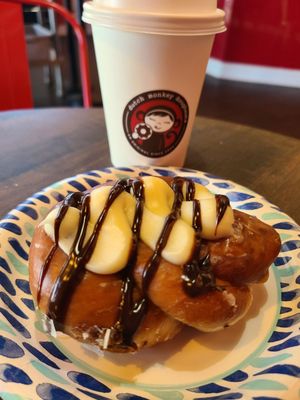 Dutch Monkey Doughnuts by null