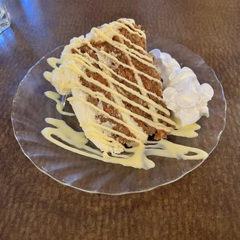 Obsidian Room - Carrot cake - New American Near Me - Yellowstone National Park, Wyoming Obsidian Room - Carrot cake - New American Near Me - Yellowstone National Park, Wyoming