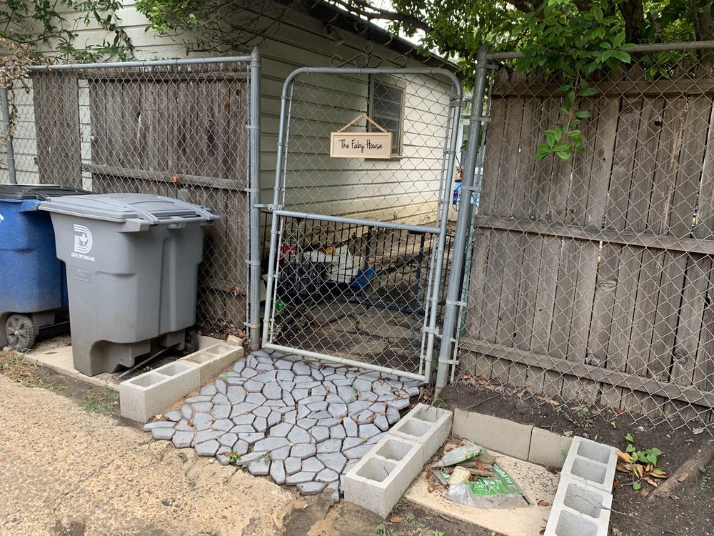 THE FABY HOUSE WHERE FABIES ARE FUR BABIES Pet Boarding Dallas, TX