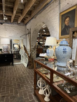 The Paris Market, Savannah by null