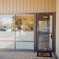 Wilfred Baltazar, Jr, DDS - Office entrance.