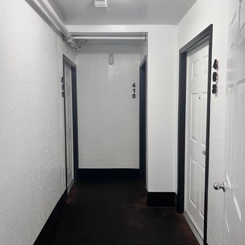 Shelter Hotels - Room 410 - Hotels Near Me - Los Angeles, California Shelter Hotels - Room 410 - Hotels Near Me - Los Angeles, California