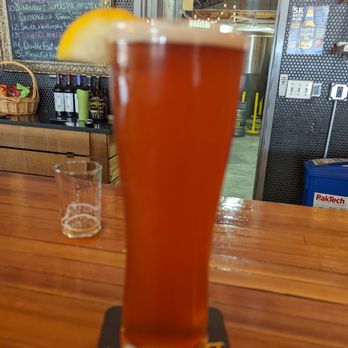 BuckleDown Brewing - Breweries Near Me - Lyons, Illinois