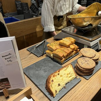 Monmouth Coffee - Coffee & Tea Near Me - London, XGL