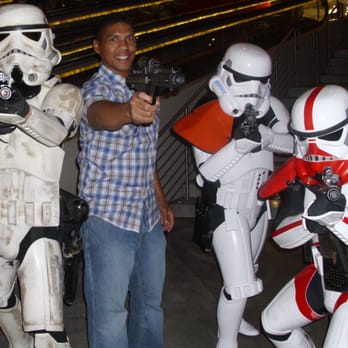 Squaw Peak Animal Hospital - Was surprised to see these Stormtroopers in Vegas on the strip! - Veterinarians Near Me - Phoenix, Arizona Squaw Peak Animal Hospital - Was surprised to see these Stormtroopers in Vegas on the strip! - Veterinarians Near Me - Phoenix, Arizona