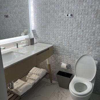 The Westin DC Downtown - Bathroom - Hotels Near Me - Washington, DC, District of Columbia The Westin DC Downtown - Bathroom - Hotels Near Me - Washington, DC, District of Columbia