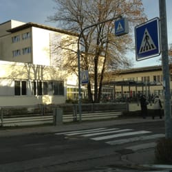 D'AMATO in der Kreisklinik - Die Gesamtansicht der Klinik, dass D' Amato ist im rechten Flügel im Pavillon
