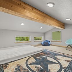 Farm of Dreams Resort - Cabin Loft for kids