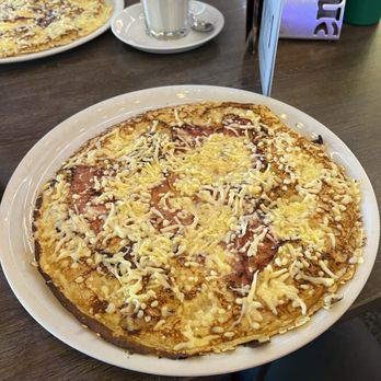 De Carrousel Pannenkoeken - Ham, cheese, and pineapple pancake - Creperies Near Me - Amsterdam, New Hampshire