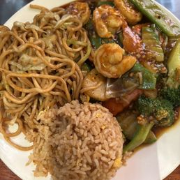L26. Garlic Shrimp Lunch Special L26. Garlic Shrimp Lunch Special