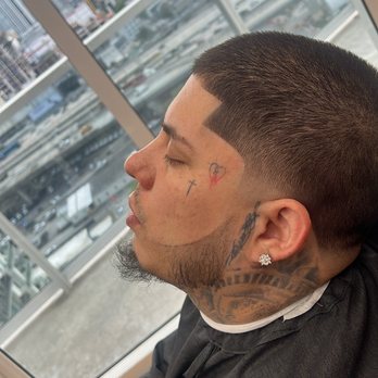 Luis Blendz - Barbers Near Me - Miami, Florida Luis Blendz - Barbers Near Me - Miami, Florida