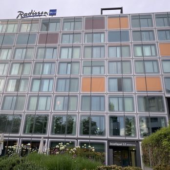 Radisson Blu Hotel Lucerne - Hotels Near Me - Luzern, LU