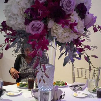 Oberer's Flowers - Oberer's worker with me and created 3 different center pieces for our reception. - Florists Near Me - West Chester, Ohio