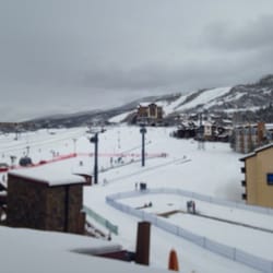 One Steamboat Place
