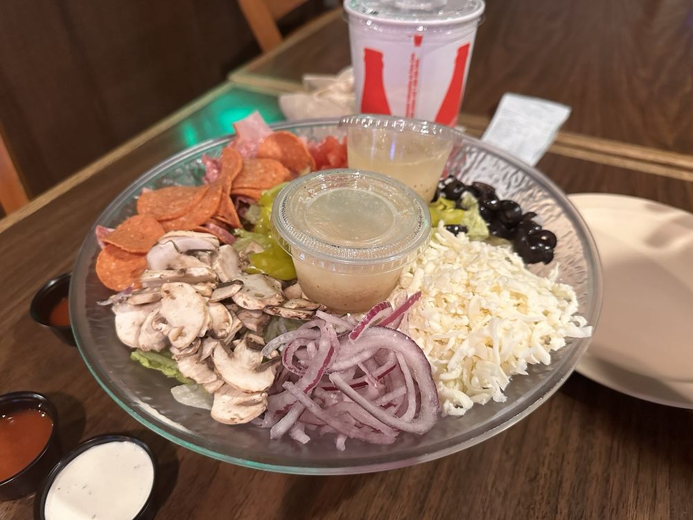 PIZZA CHALET Updated August 2024 148 Photos & 216 Reviews 34299 Yucaipa Blvd, Yucaipa