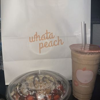 Whata Peach - PB Banana 24oz Sweet Bowl 18oz - Juice Bars & Smoothies Near Me - Granada Hills, California Whata Peach - PB Banana 24oz Sweet Bowl 18oz - Juice Bars & Smoothies Near Me - Granada Hills, California