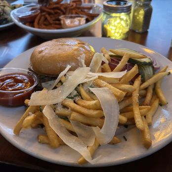 The Hideout - Hideout hamburger with truffle fries and a glass of the Santa Cruz Valley Cabernet - Cocktail Bars Near Me - Aptos, California