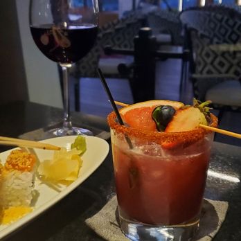 K Tower Hotel - El Tinaco Bar: Sushi, local valle de guadalupe wine (Monte Xanic). This one was a Tempranillo & the cocktail was another amazing discovery! - Hotels Near Me - Tijuana, BCN