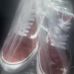 Regal Cleaner - Freshly cleaned shoes!
