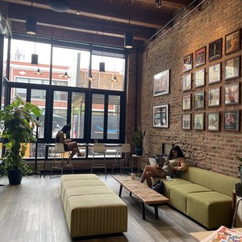 Overflow Coffee - Inside - Coffee & Tea Near Me - Chicago, Illinois