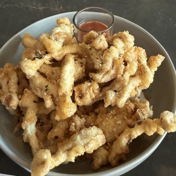 The Lobbyist - Happy hour Mushrooms - Bars Near Me - Memphis, Tennessee