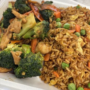 June House Asian Kitchen - Chicken with broccoli - Dim Sum Near Me - Scottsdale, Arizona