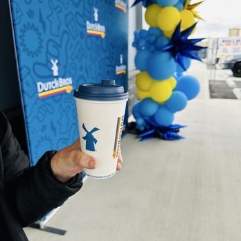 Dutch Bros Coffee - Golden eagle - Juice Bars & Smoothies Near Me - Bridgeton, Missouri