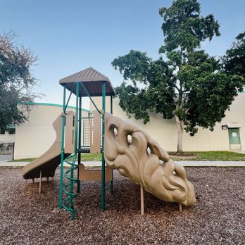 Greenleaf Park - Parks Near Me - Oakland Park, Florida