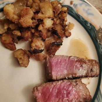 Peter Luger - Steakhouses Near Me - Brooklyn, New York