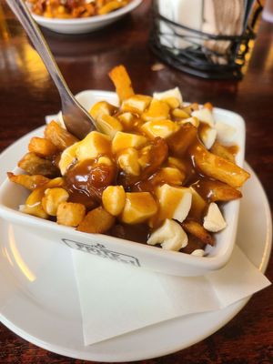 Frite Alors! (St-Denis) by null