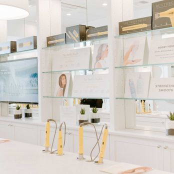 Drybar Happy Valley - Hair Stylists Near Me - Happy Valley, Oregon Drybar Happy Valley - Hair Stylists Near Me - Happy Valley, Oregon