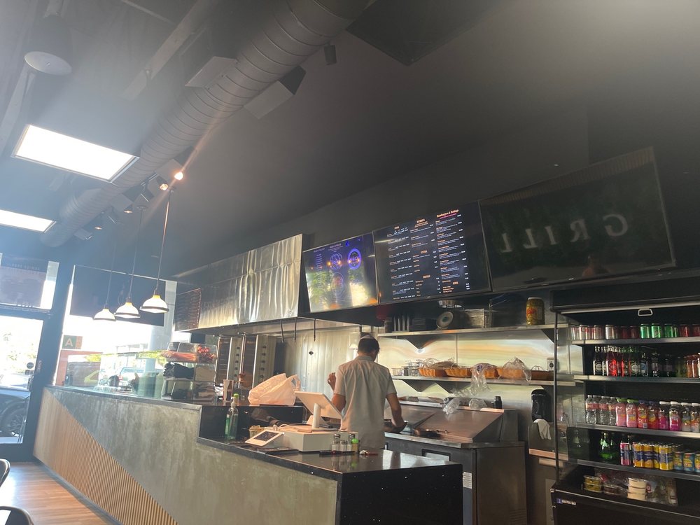 Holy Grill Encino, Los Angeles Roadtrippers