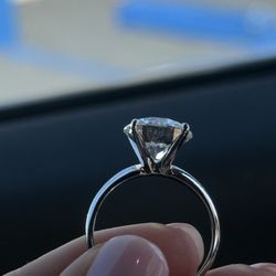 Gemma's Jewelers - Side profile