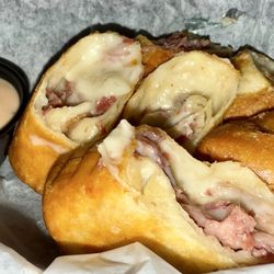 Royal Inn Bar - Ruben Roll: recommend!