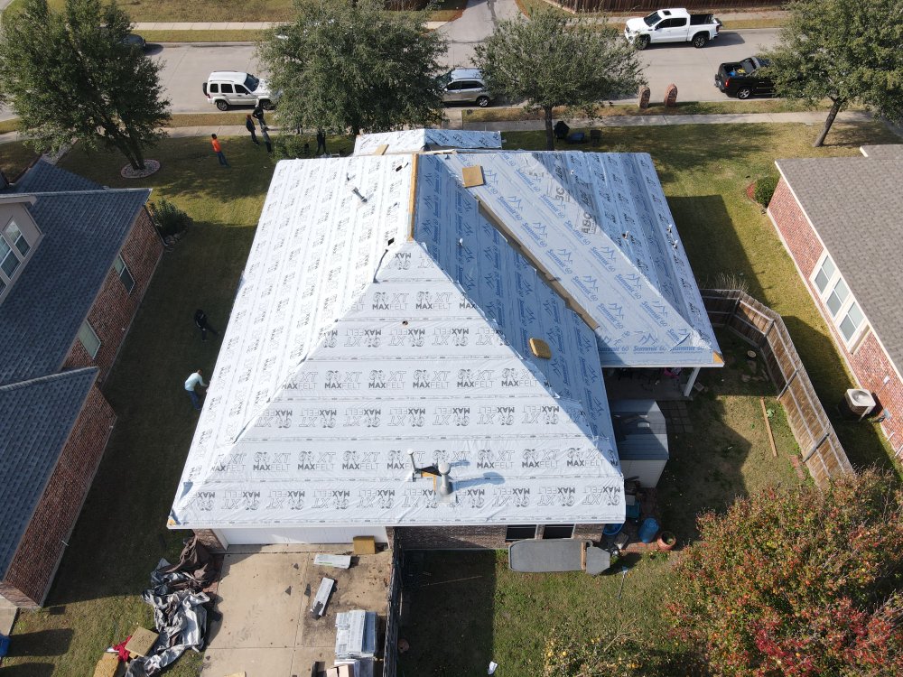 Slide of Aveco Roofing