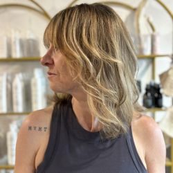 The Cutting Room - Gray blending highlights by Hind