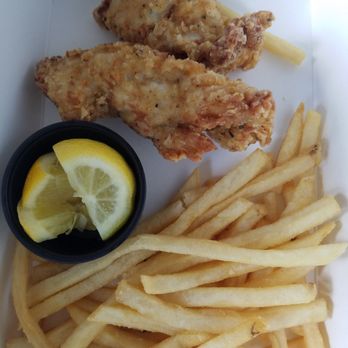 Mr Zeke's Restaurant - My kid's leftovers. I'm assuning hand cut and hand breaded chicken strips. They were good!! - Burgers Near Me - Lakeside, Arizona