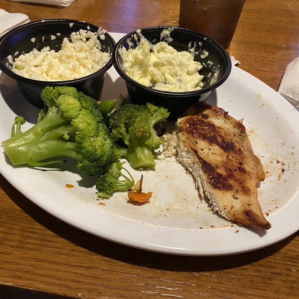 Creekside Restaurant - Grilled chicken, potato salad, cole slaw, and broccoli - Pizza Near Me - Lavalette, West Virginia