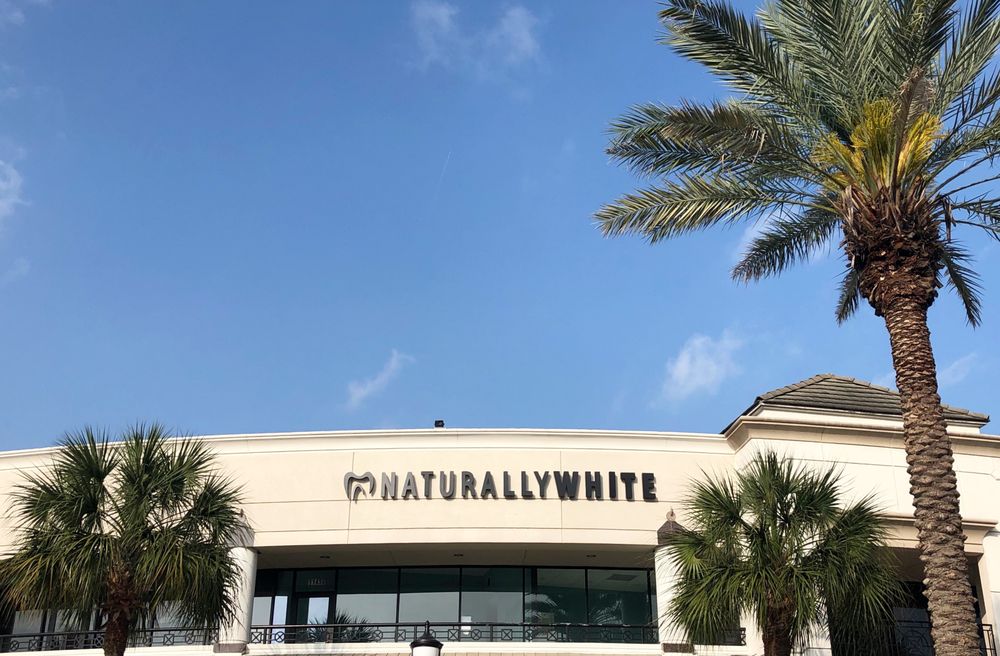 NATURALLY WHITE MEMORIAL 12 Photos & 28 Reviews Teeth Whitening