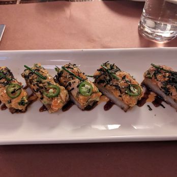 The Smith - Spicy salmon tartar on crispy rice (7/10) - New American Near Me - New York, New York The Smith - Spicy salmon tartar on crispy rice (7/10) - New American Near Me - New York, New York