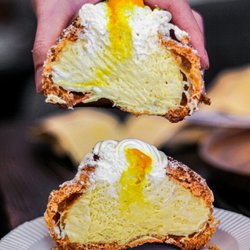 Sweet Cake - Mango cream puff