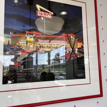 In-N-Out Burger - Nice picture to look at - Burgers Near Me - Bakersfield, California In-N-Out Burger - Nice picture to look at - Burgers Near Me - Bakersfield, California