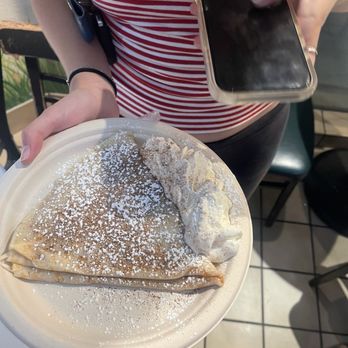 Froglanders Crepes & Yogurt - Cinnamon Roll crepe - Ice Cream & Frozen Yogurt Near Me - La Jolla, California
