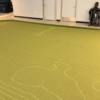 Studio Golf South Bay - laser putting green german engineering tracing - Golf Lessons Near Me - El Segundo, California