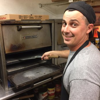 Ozona Pizza - These guys are pizza pro's :D - Pizza Near Me - Palm Harbor, Florida