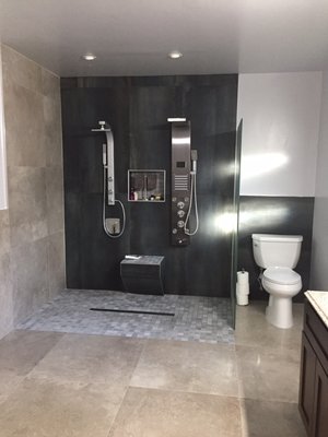 San Jose Bathroom - If you’re ready to remodel your bathroom, this is a great place to start. Whether you’re discovering your preferred style or browsing before & after pictures of our redesigned spaces, you are sure to be inspired. When you are ready, we will provide design guidance on countless options. And the best part, our design process is free!