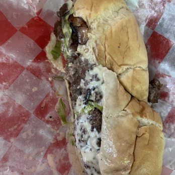 Catahoulas - Bacon Cheeseburger no onions - Burgers Near Me - Tonopah, Nevada