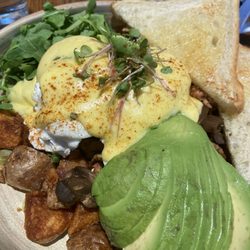 Diner Deluxe - Eggs Benedict bowl