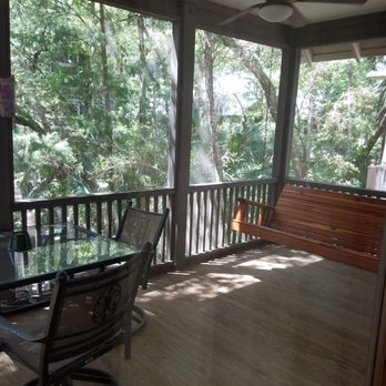 Steinhatchee Landing Resort - Large screened in porch - Hotels Near Me - Steinhatchee, Florida